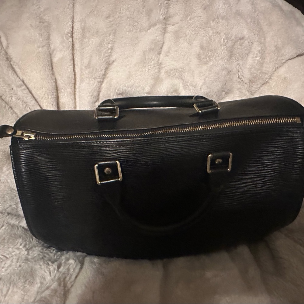 LV speedy Epi leather